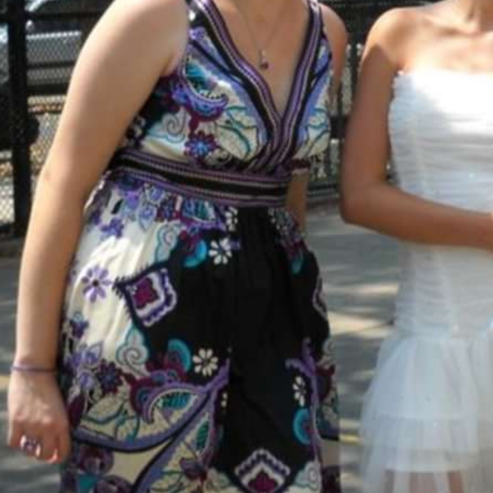 Patterned Dress - Picture 5 of 5